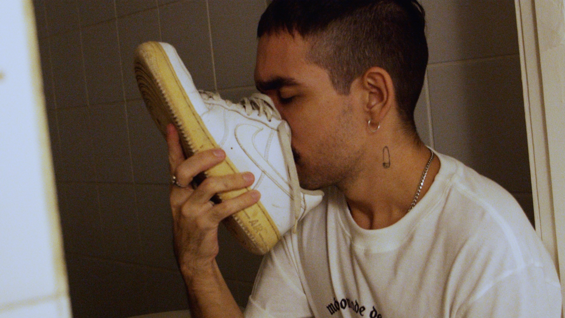 Assista: “Vênus de Nyke”, André Antônio