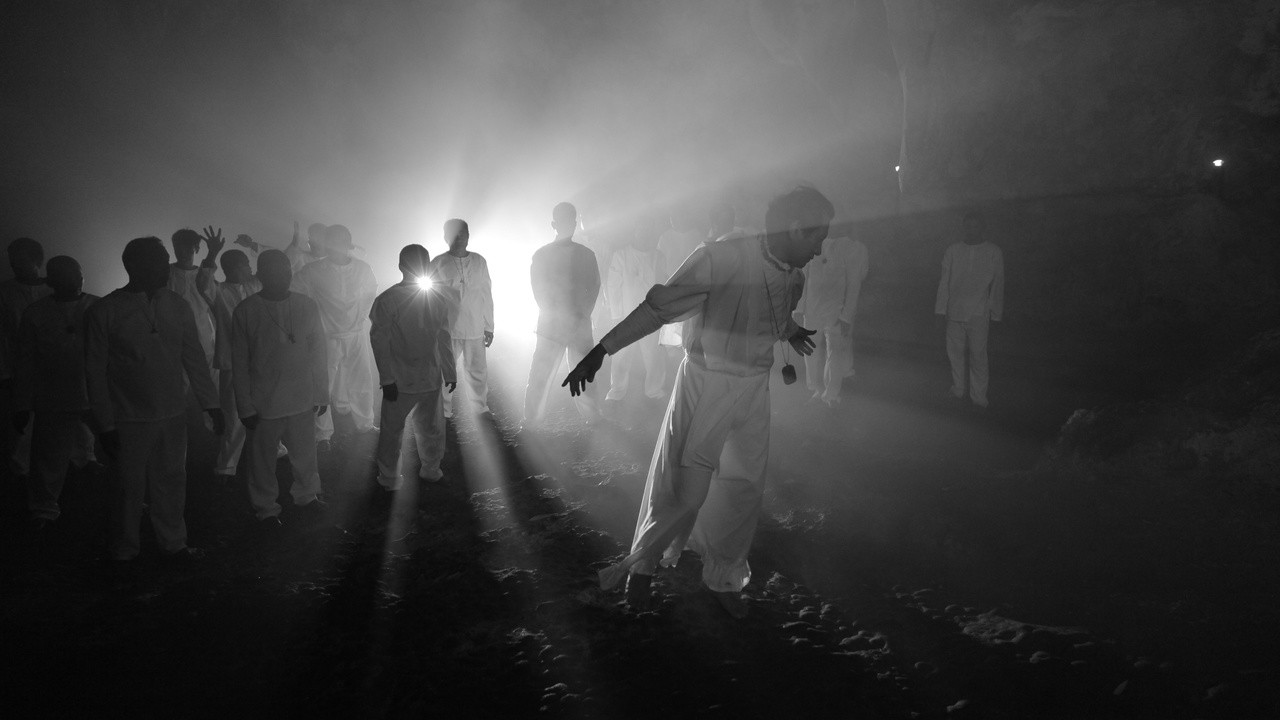 Filme: "A Lullaby to the Sorrowful Mystery" (2016), Lav Diaz