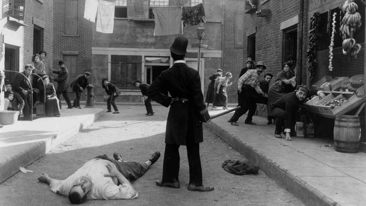 Filme: "A Rua da Amargura" (1917), Charlie Chaplin