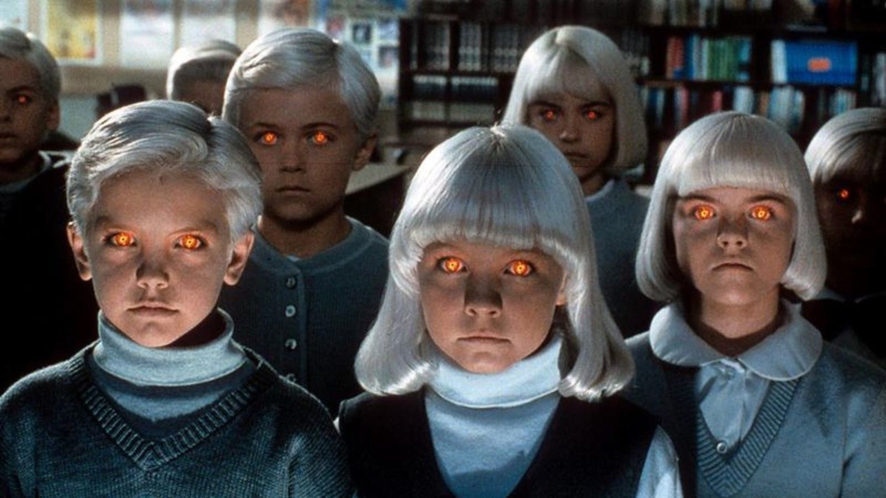 Filme: "Village of the Damned" (1995), John Carpenter