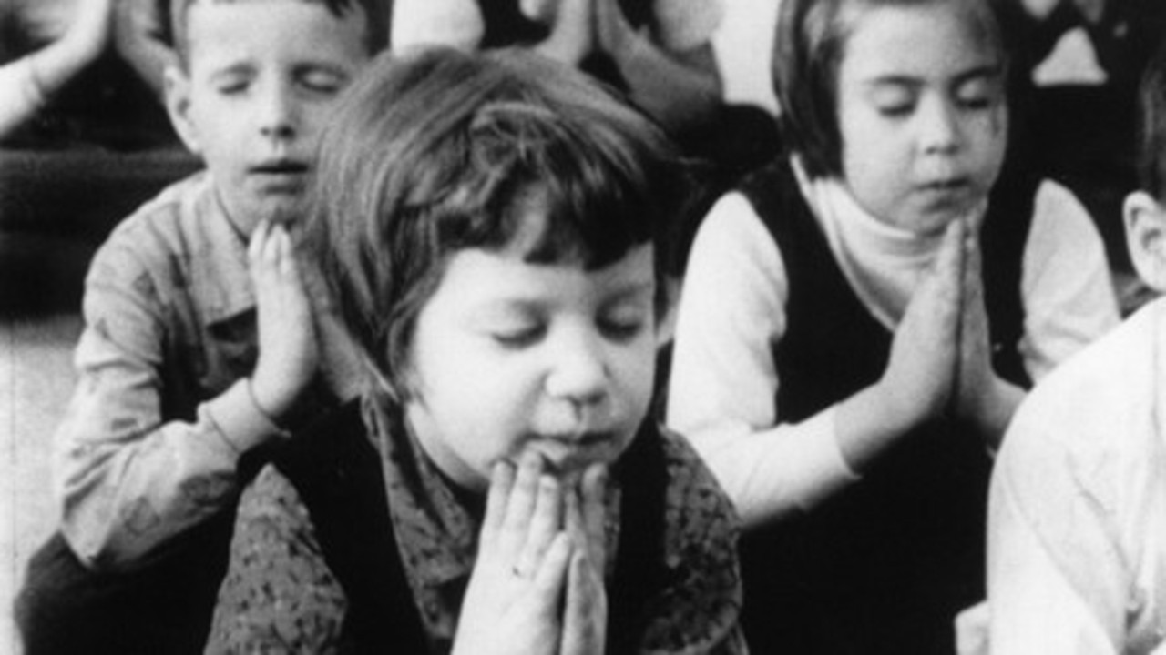 Filme: "Prayer" (2002), Jay Rosenblatt