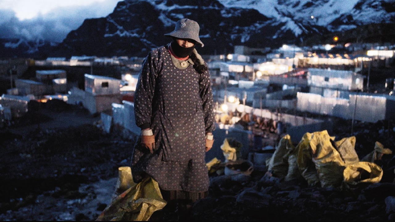 Filme: "Eldorado XXI" (2016), Salomé Lamas