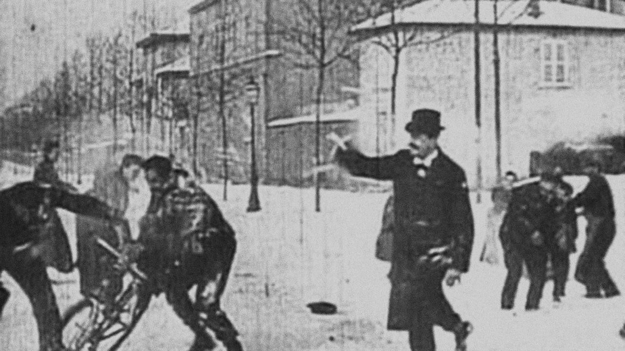 Filme: "Bataille de boules de neige" (1897), Louis Lumière