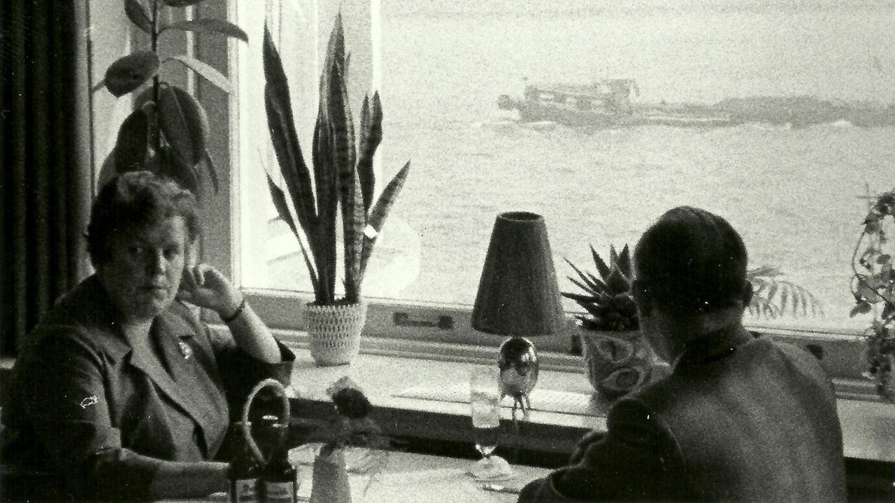 Filme: "Rhine River" (1965), Peter Nestler