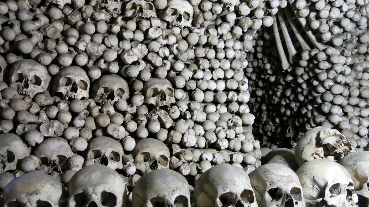 Filme: "The Ossuary" (1970), Jan Švankmajer