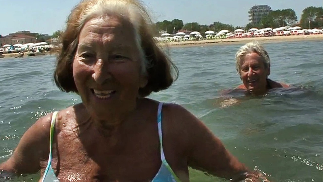 Filme: "Between Sisters" (2015), Manu Gerosa