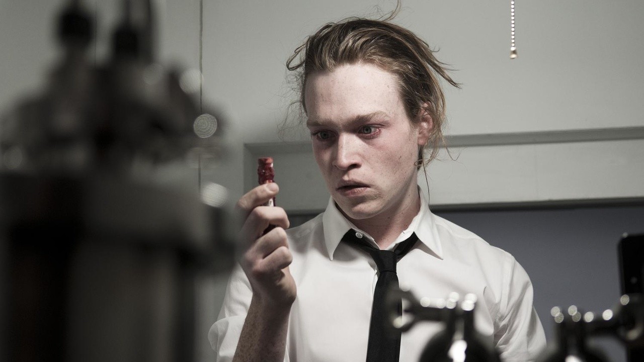 Filme: "Antiviral" (2012), Brandon Cronenberg