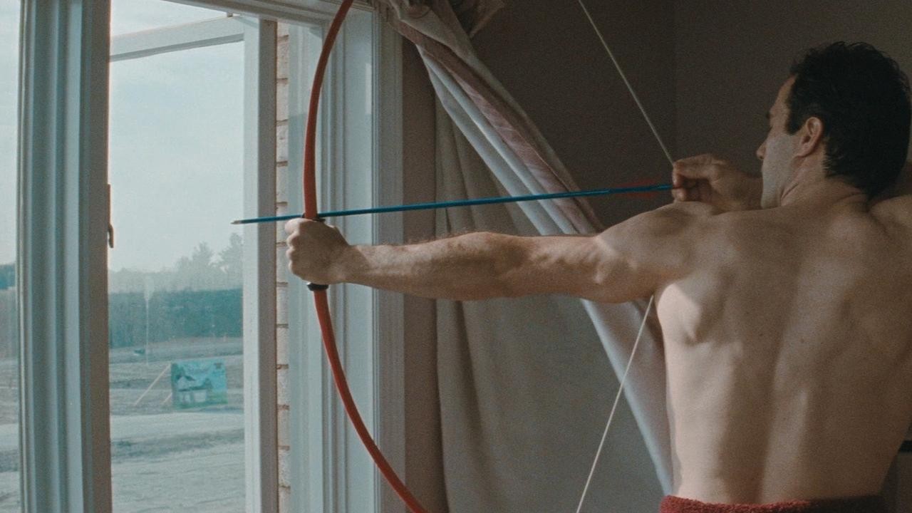 Filme: "The Adjuster" (1991), Atom Egoyan