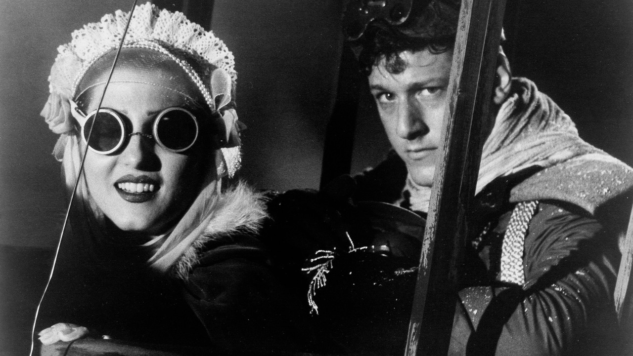 Filme: "Archangel" (1990), Guy Maddin