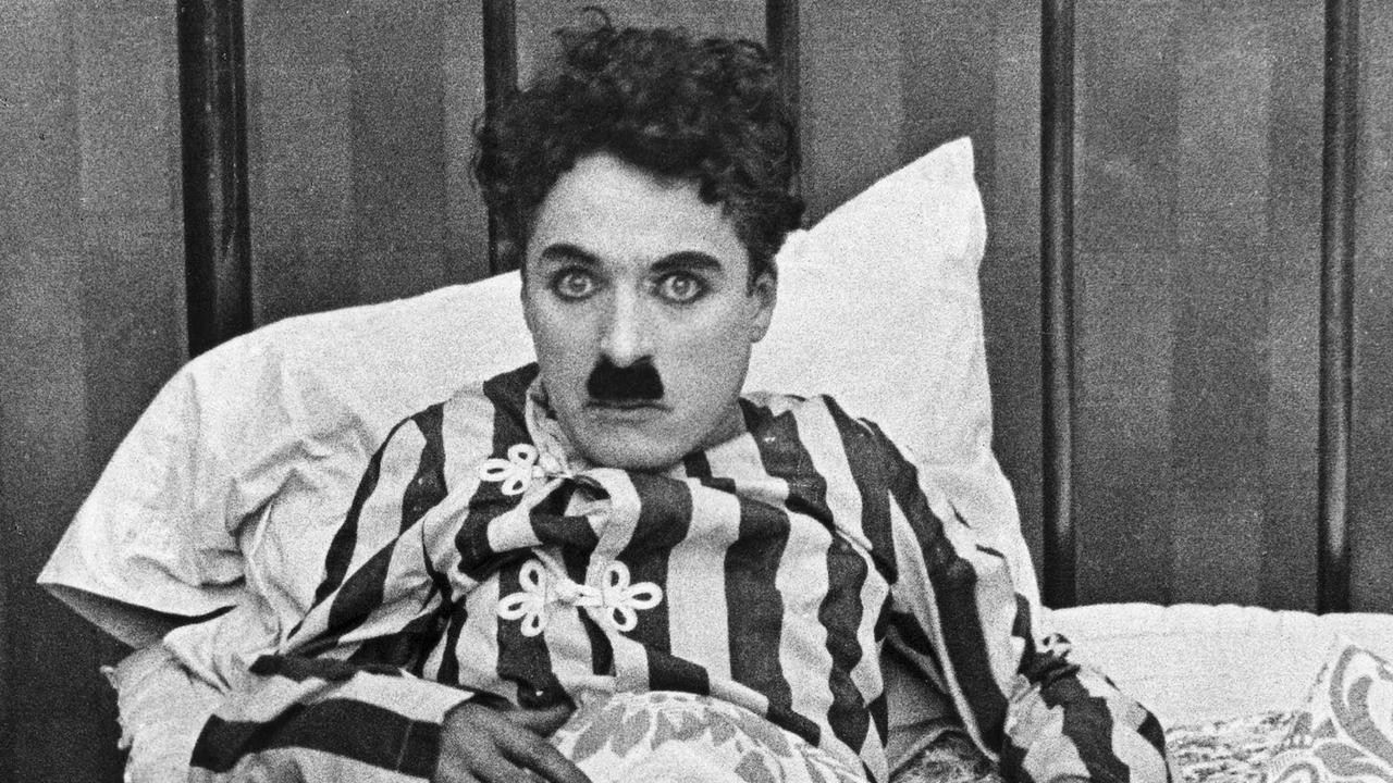 Filme: "O Aventureiro" (1917), Charlie Chaplin