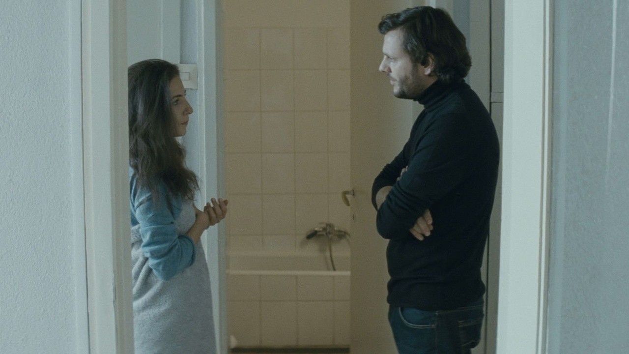 Filme: "Quando a Noite Cai em Bucareste ou o Metabolismo" (2013), Corneliu Porumboiu