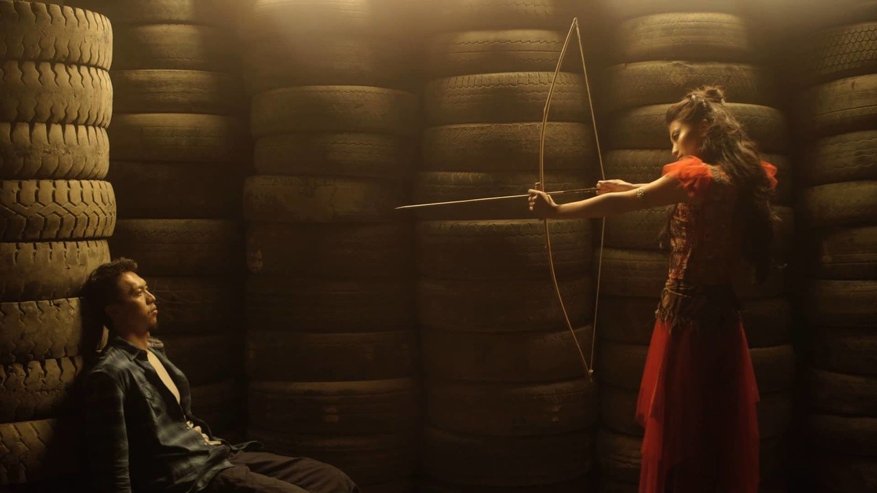 Filme: "Honeygiver Among The Dogs" (2016), Dechen Roder