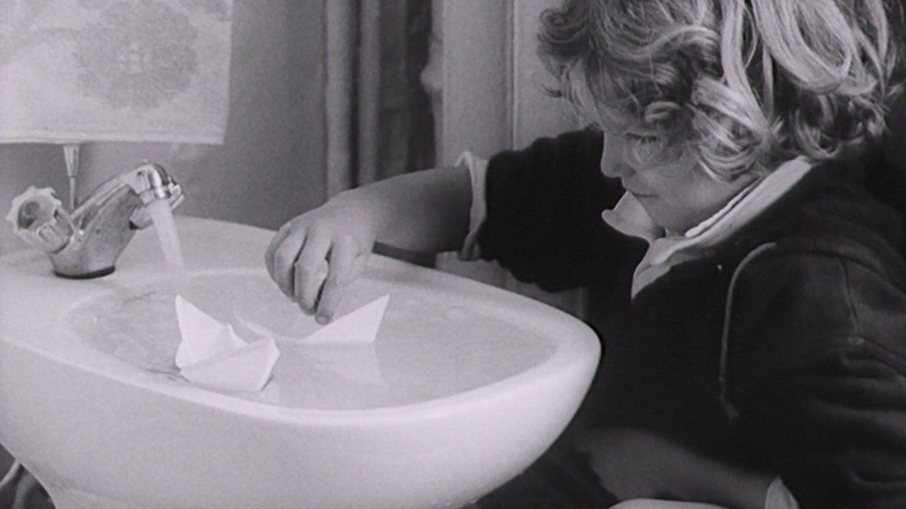 Filme: "Emergency Kisses" (1989), Philippe Garrel