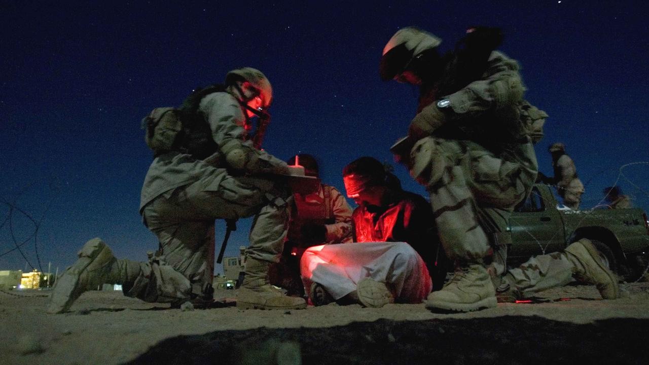 Filme: "Taxi to the Dark Side" (2007), Alex Gibney