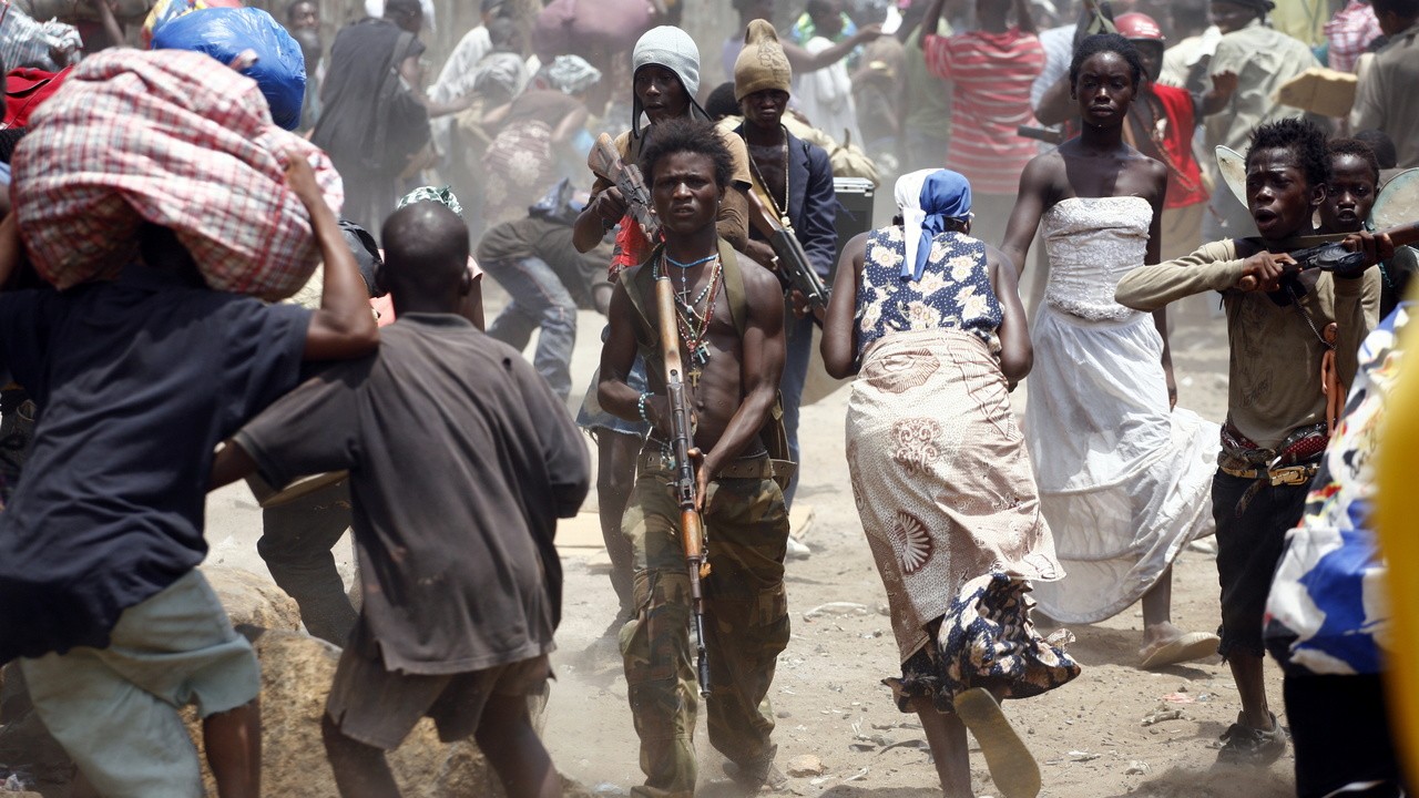 Filme: "Johnny Mad Dog" (2008), Jean-Stéphane Sauvaire