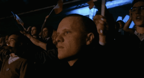 Assista: “De um Castelo a Outro” (2018), Emmanuel Marre
